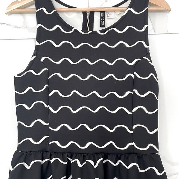 H&M Divided dress - Picture 2 of 3